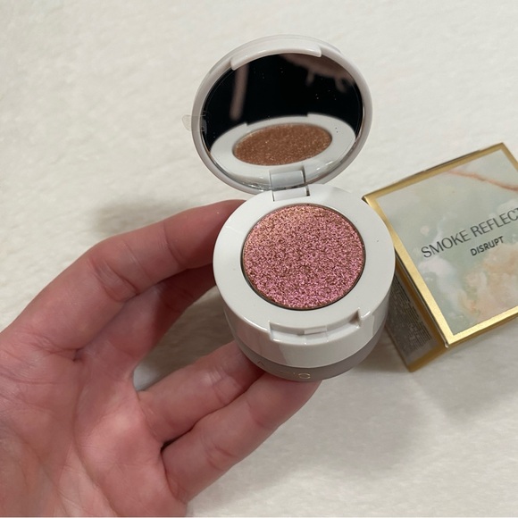 AURIC Cosmetics Smoke Reflect - Disrupt (Cranberry & Pink Gold Duochrome) - Picture 4 of 5